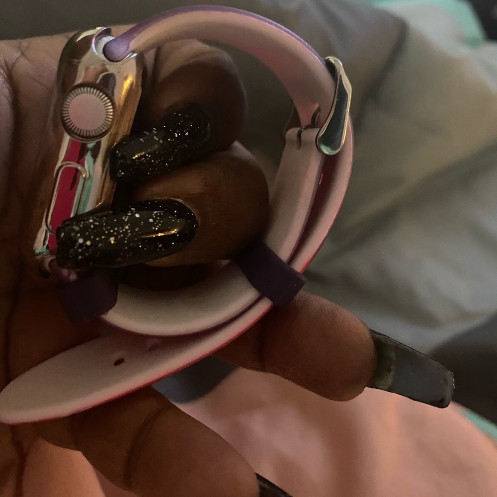Apple Watch - Picture 4 of 4
